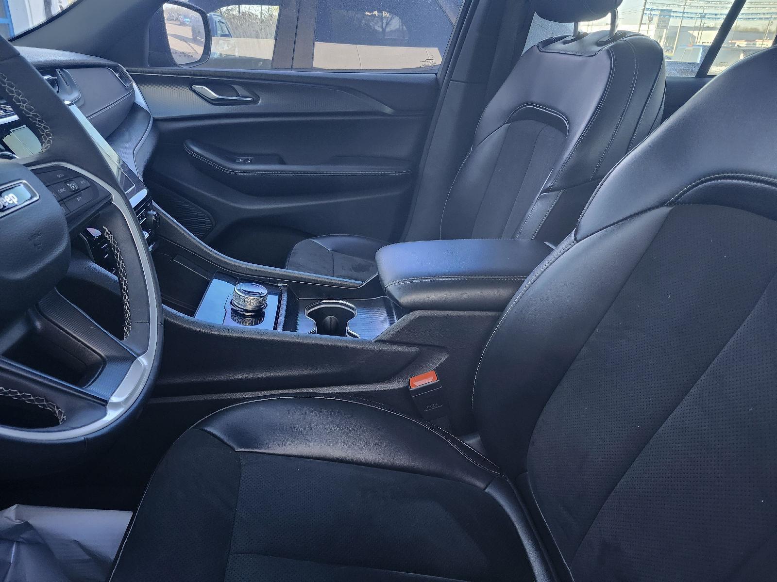 2024 Baltic Gray Metallic Clearcoat Jeep Grand Cherokee Altitude X 4X4 SUV