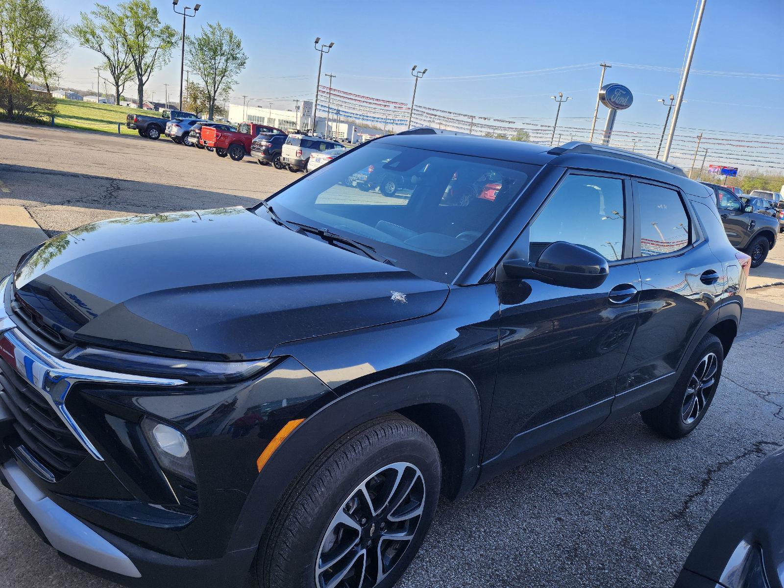 2025 Mosaic Black Metallic Chevrolet Trailblazer LT AWD SUV