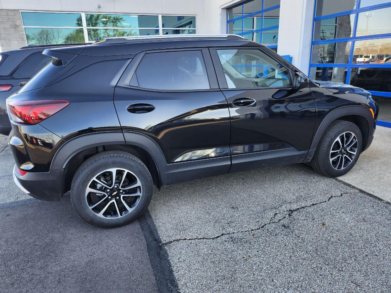 2025 Mosaic Black Metallic Chevrolet Trailblazer LT AWD SUV