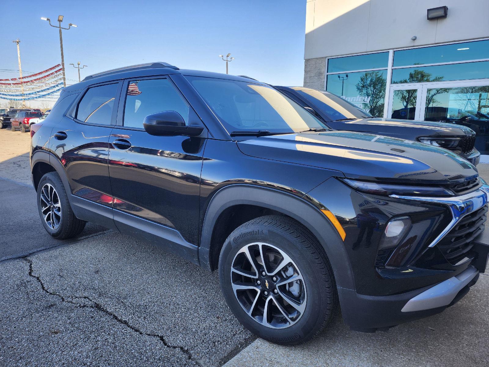 2025 Mosaic Black Metallic Chevrolet Trailblazer LT AWD SUV