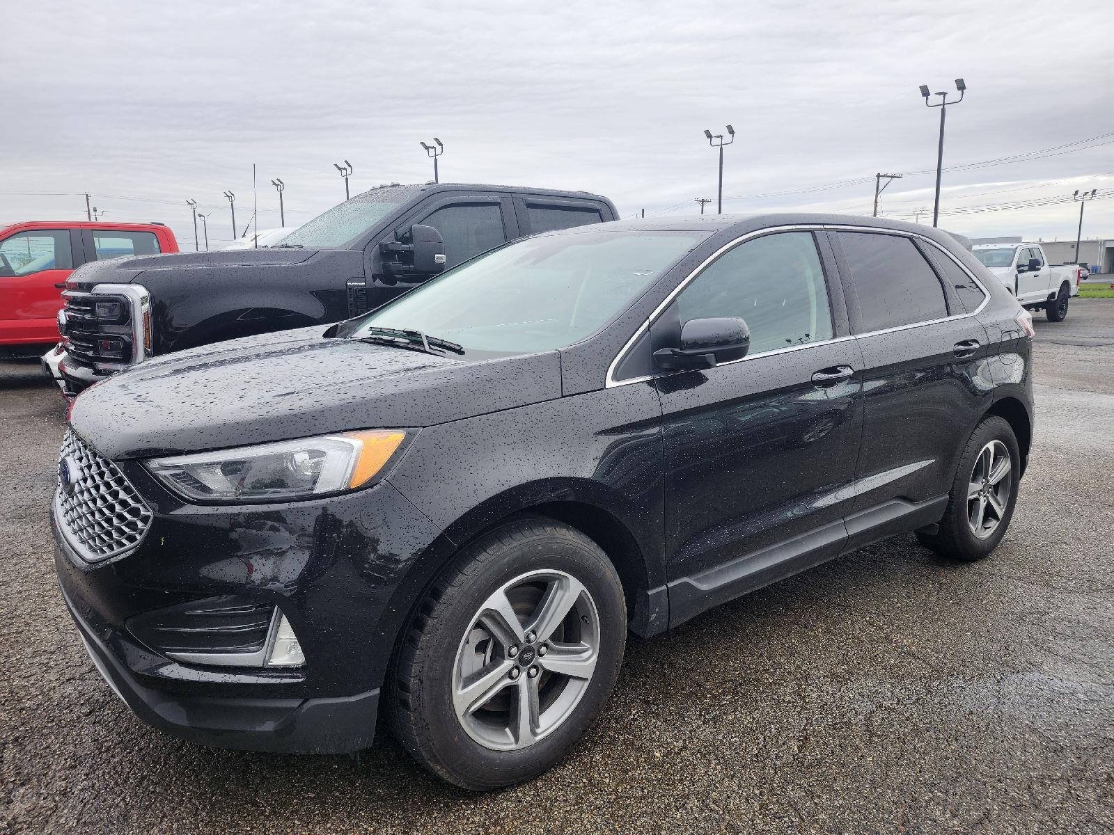 2024 Agate Black Ford Edge SEL AWD SUV