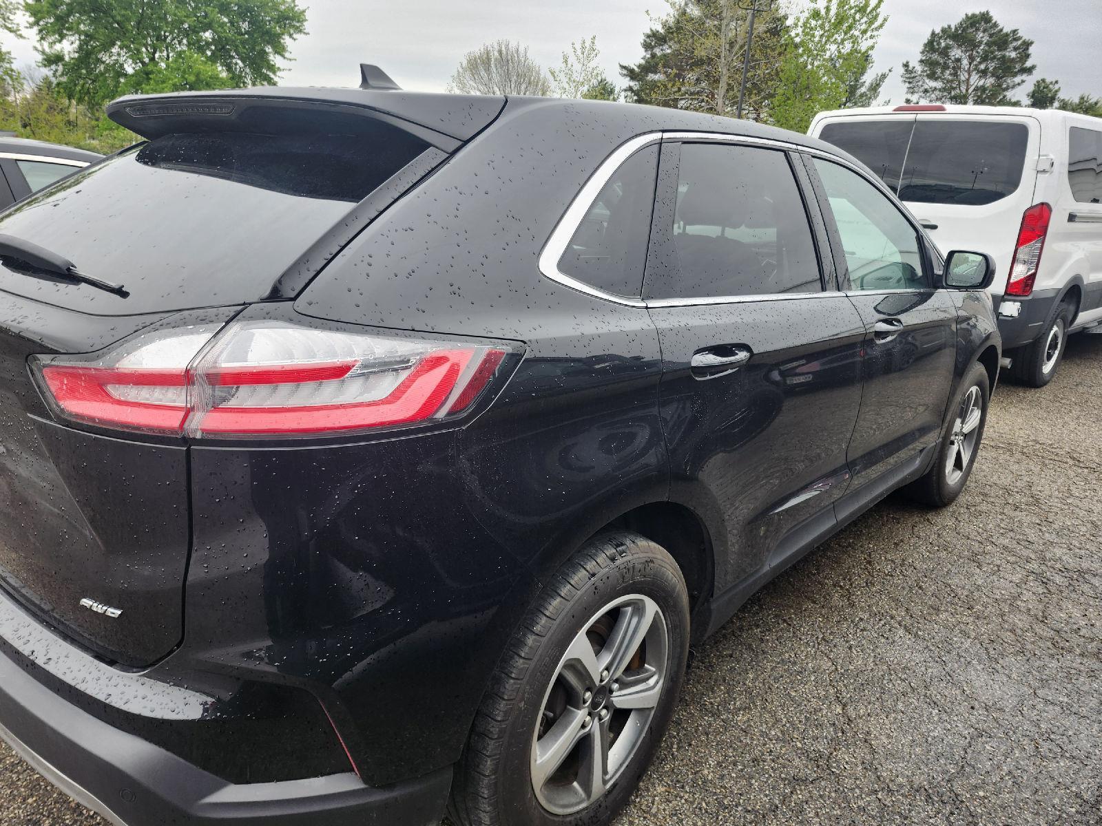 2024 Agate Black Ford Edge SEL AWD SUV