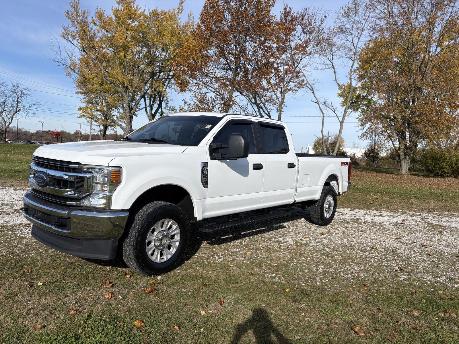 Oxford White 2021 Ford F-350 Super Duty Pickup Truck Four-Wheel Drive Automatic