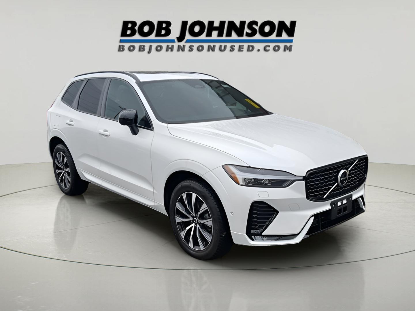 2025 Volvo XC60 B5 Plus Dark Theme AWD
