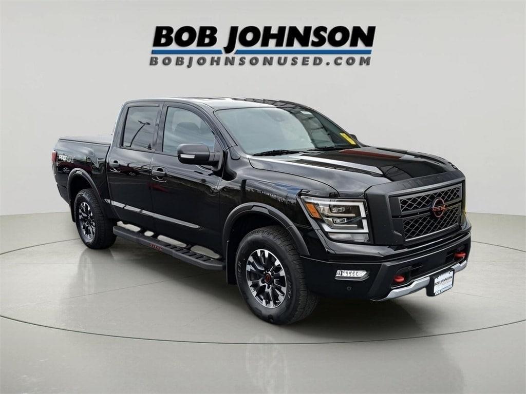 2023 Nissan Titan PRO-4X Crew Cab 4WD