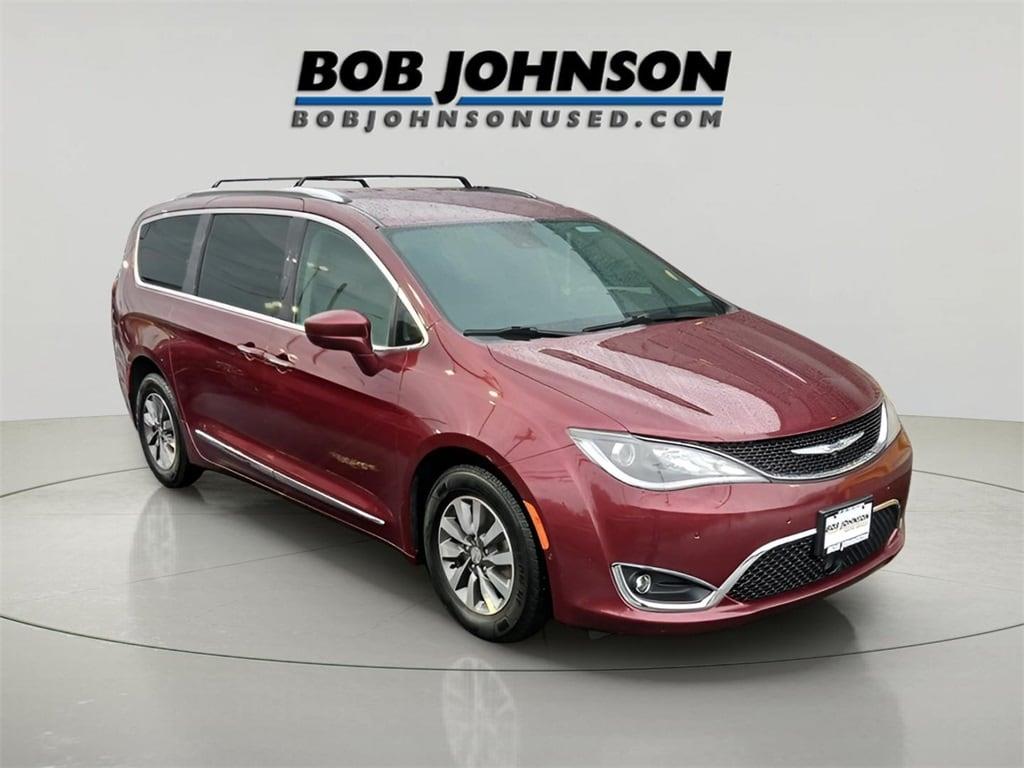 2020 Chrysler Pacifica Touring L Plus's photo