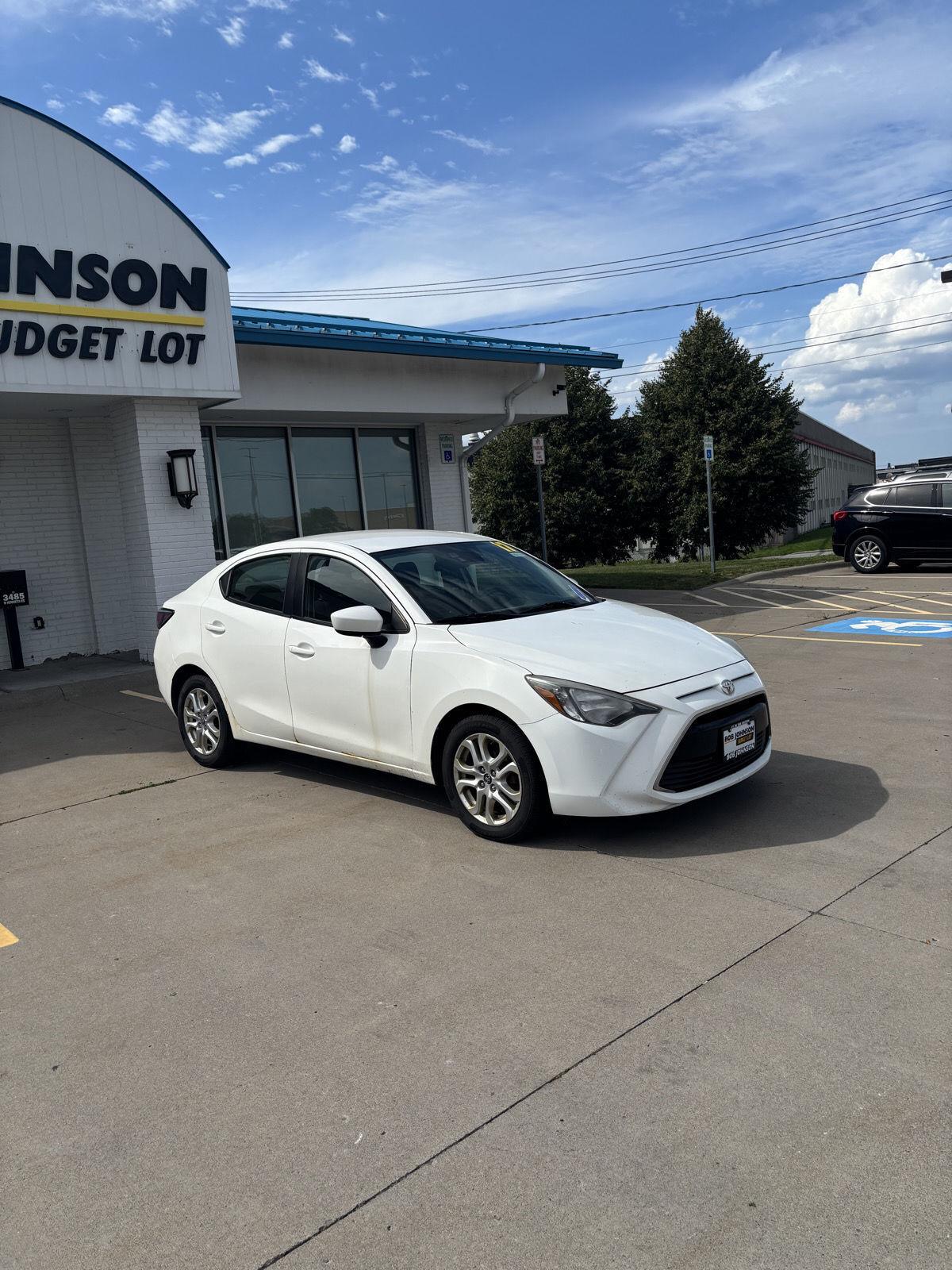 2017 Toyota Yaris iA Sedan
