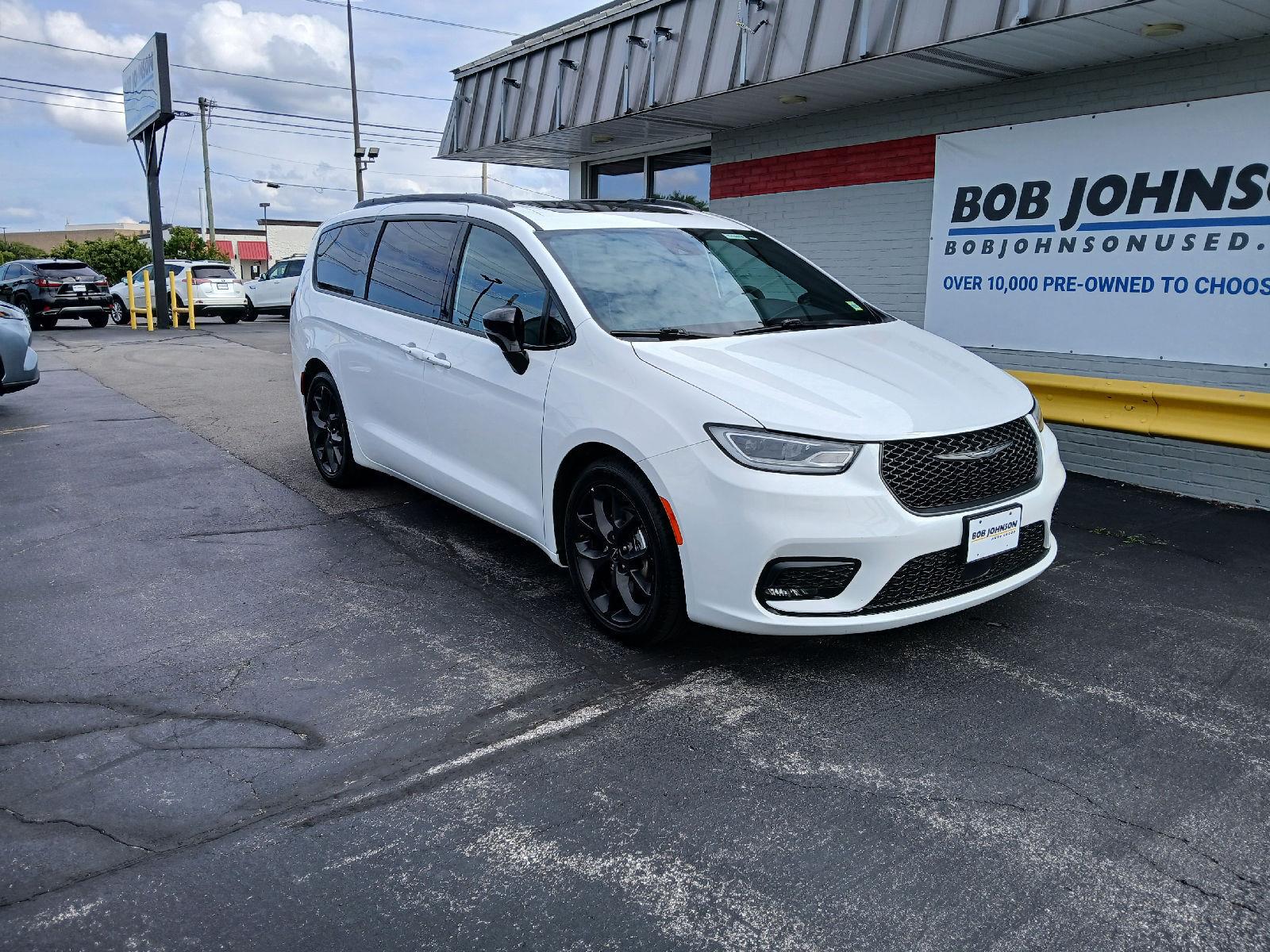 2025 Chrysler Pacifica Limited FWD