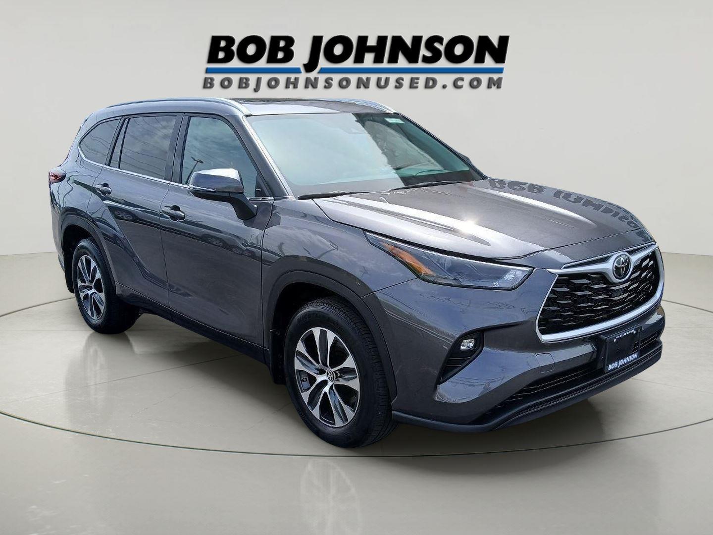 2024 Toyota Highlander XLE AWD's photo