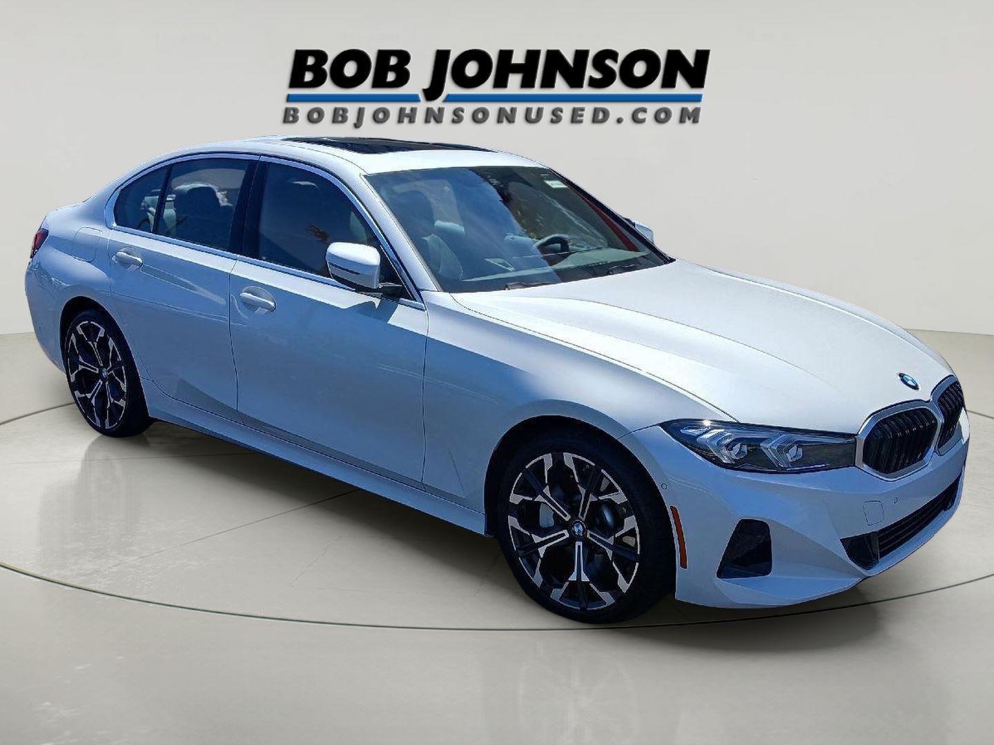 2025 BMW 3 Series 330i xDrive Sedan's photo