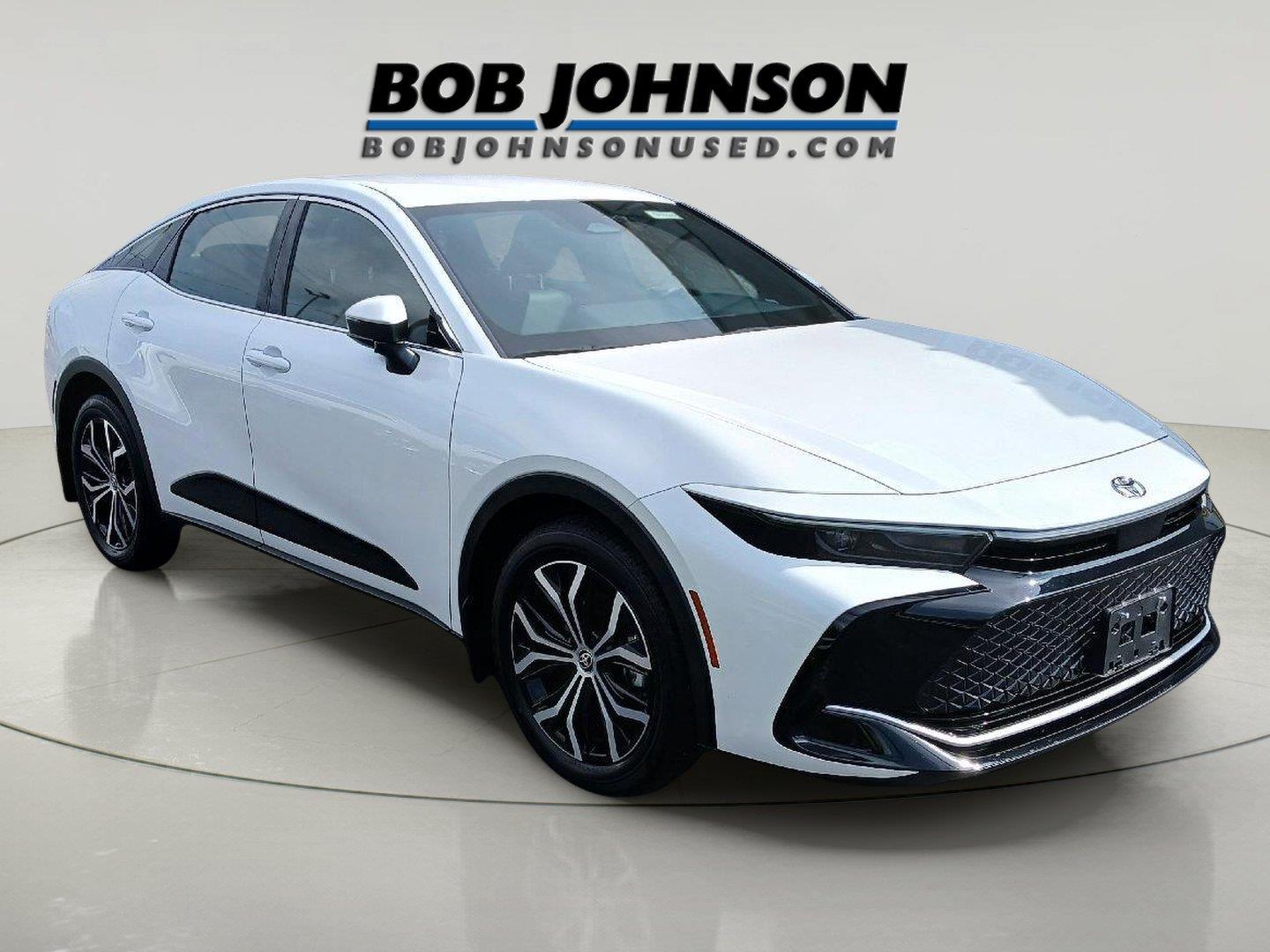  2025 Toyota Crown XLE AWD   