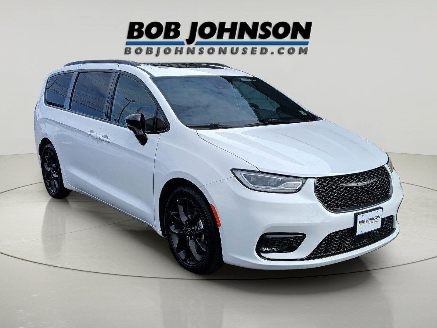  2025 Chrysler Pacifica Limited FWD   