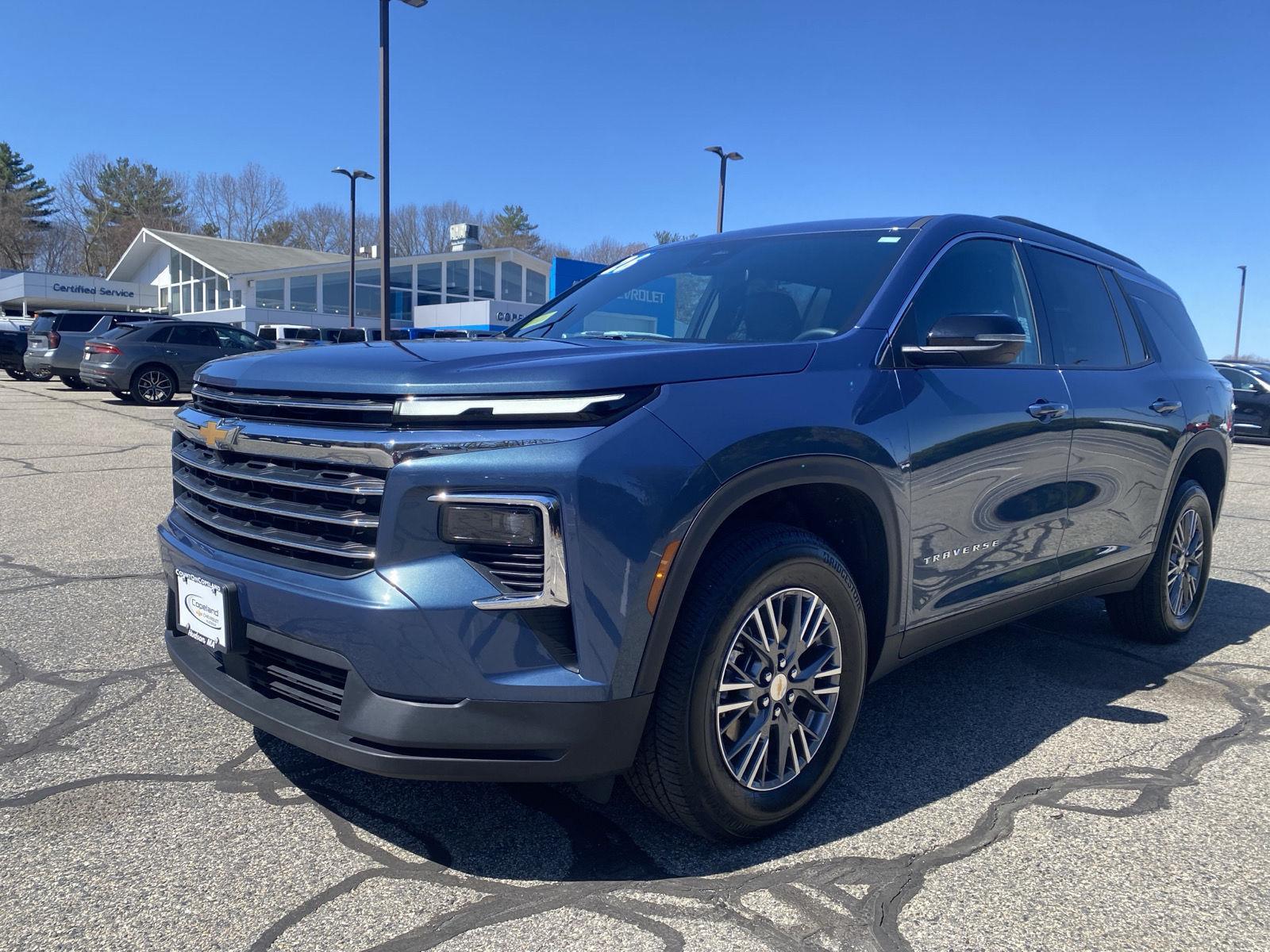Lakeshore Blue Metallic 2026 Chevrolet Traverse SUV / Crossover Four-Wheel Drive 8-Speed Automatic