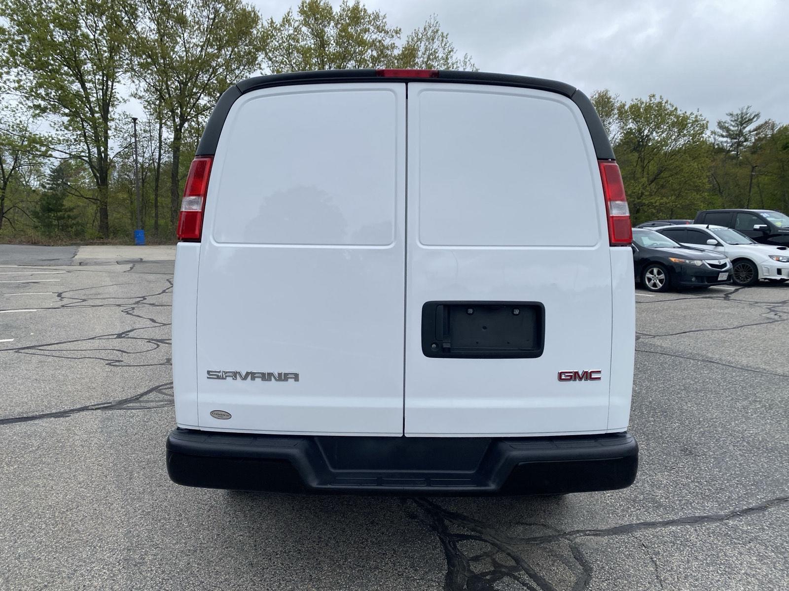 View vehicle photo 6