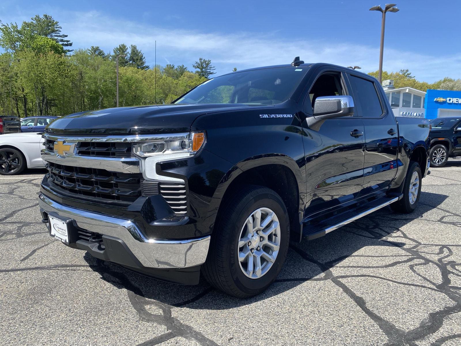 Black 2024 Chevrolet Silverado 1500 Pickup Truck Four-Wheel Drive 8-Speed Automatic