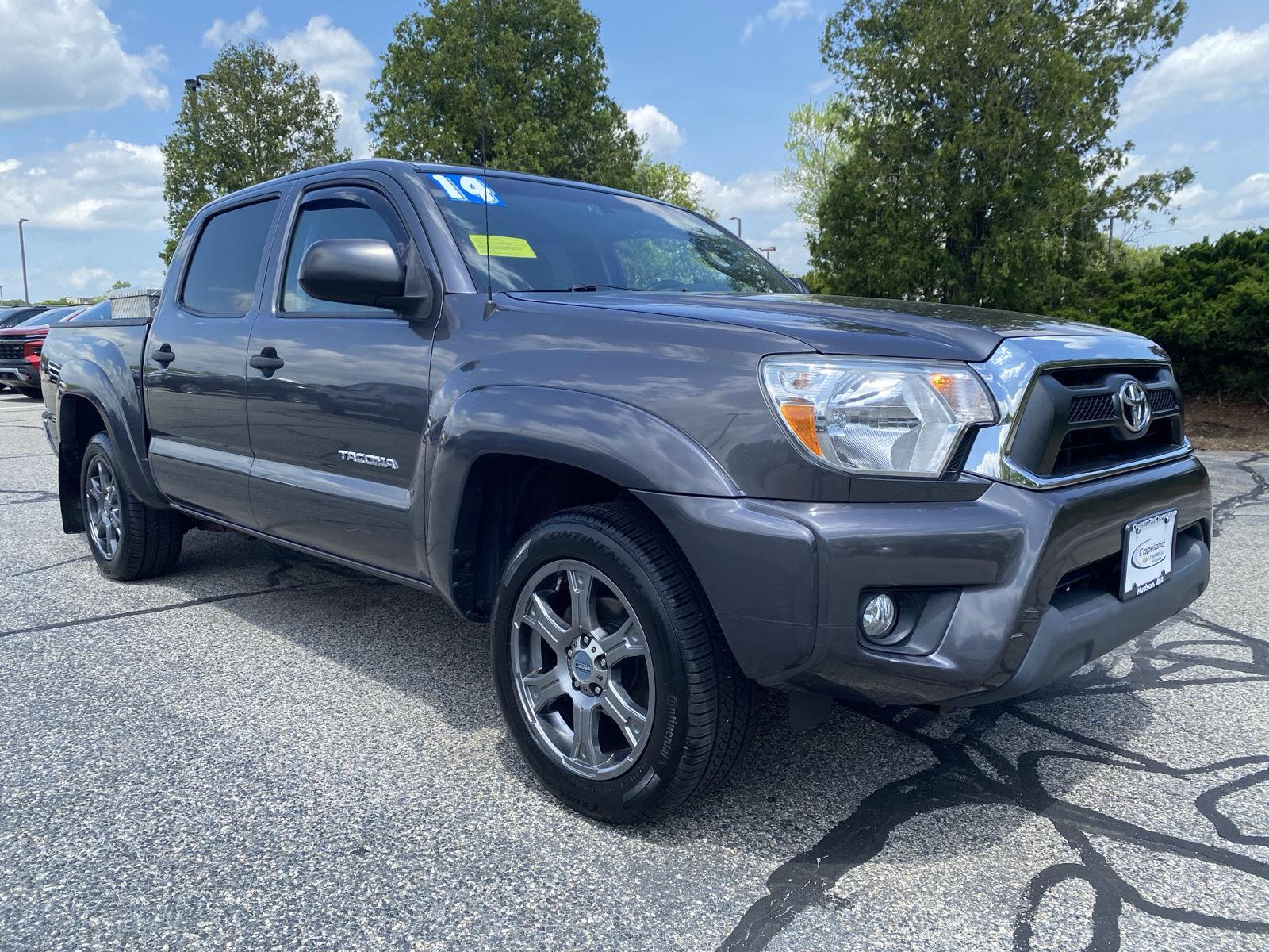 View vehicle photo 3