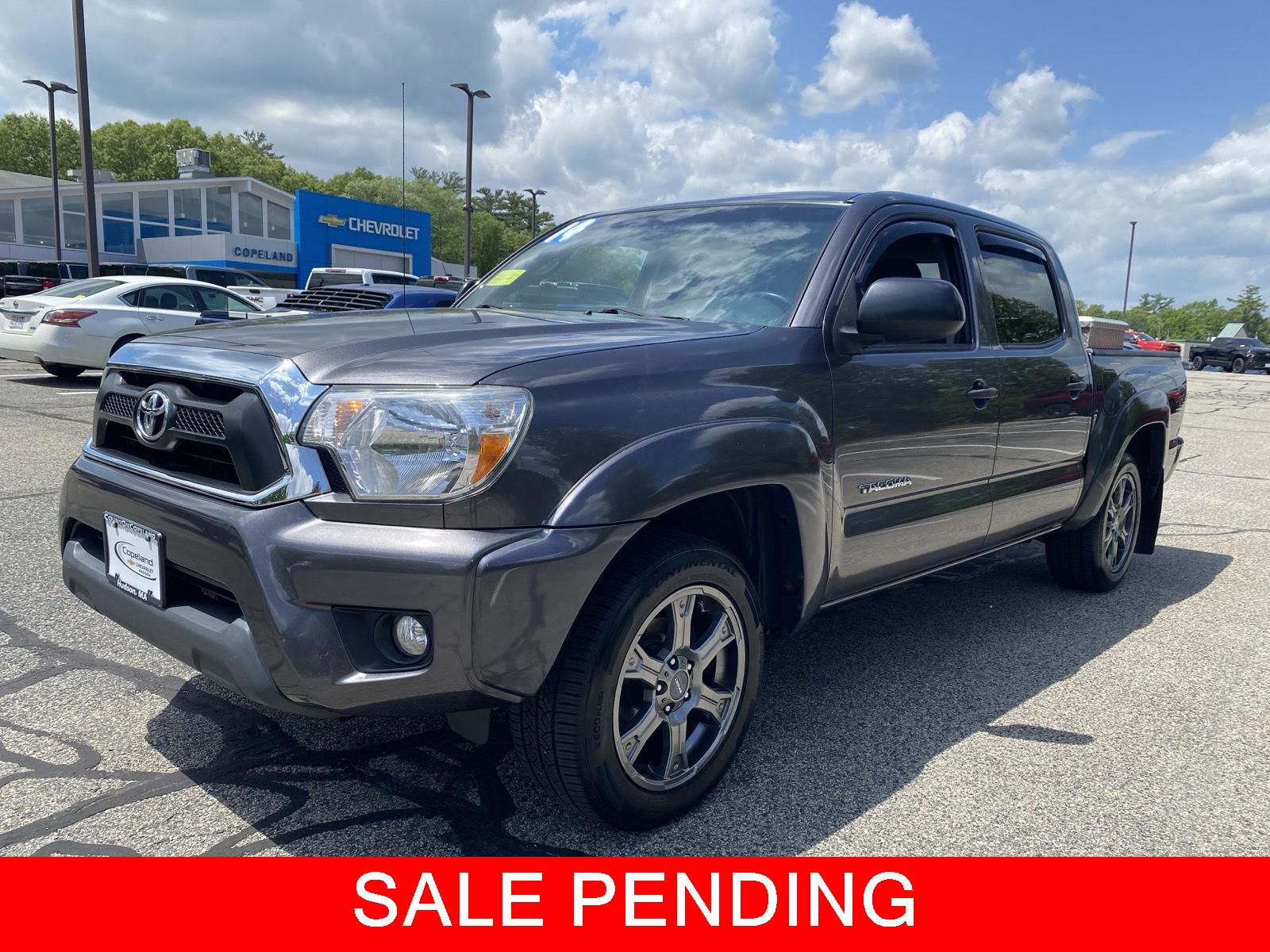 Magnetic Gray Metallic 2014 Toyota Tacoma Pickup Truck 4X2 Automatic