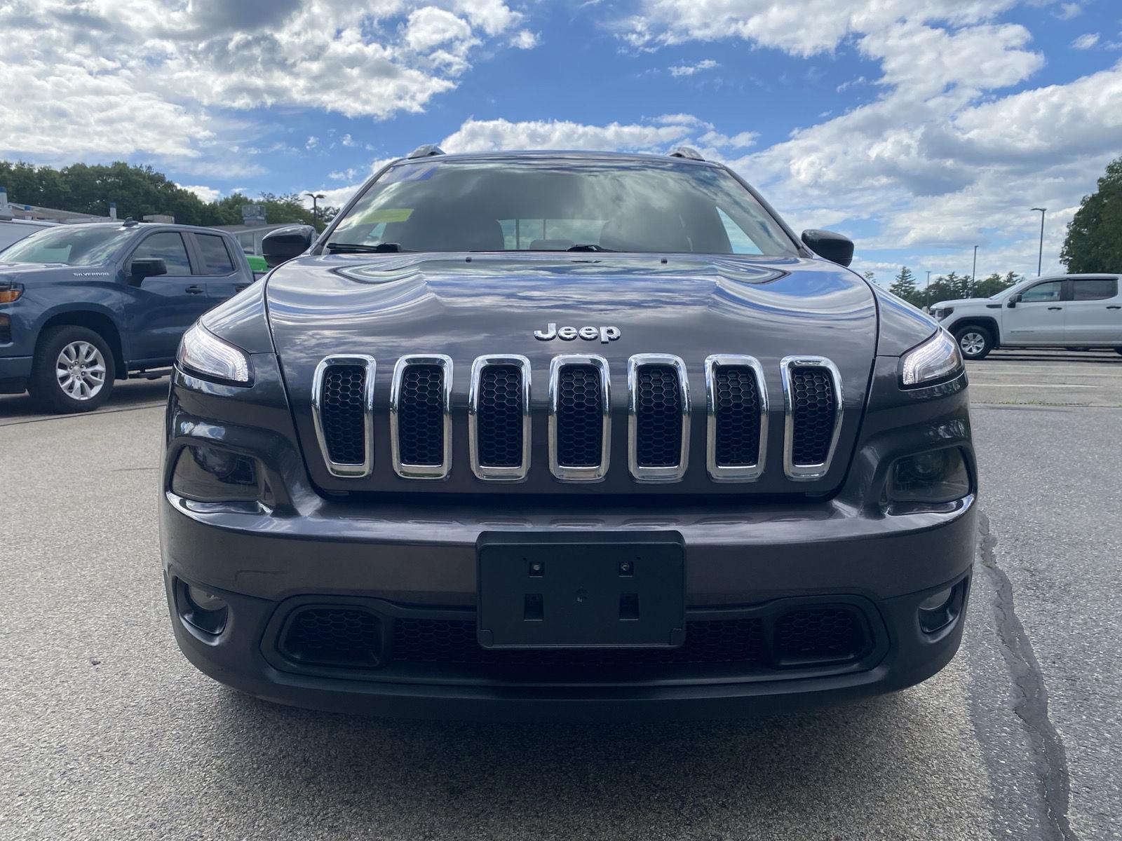 View vehicle photo 2