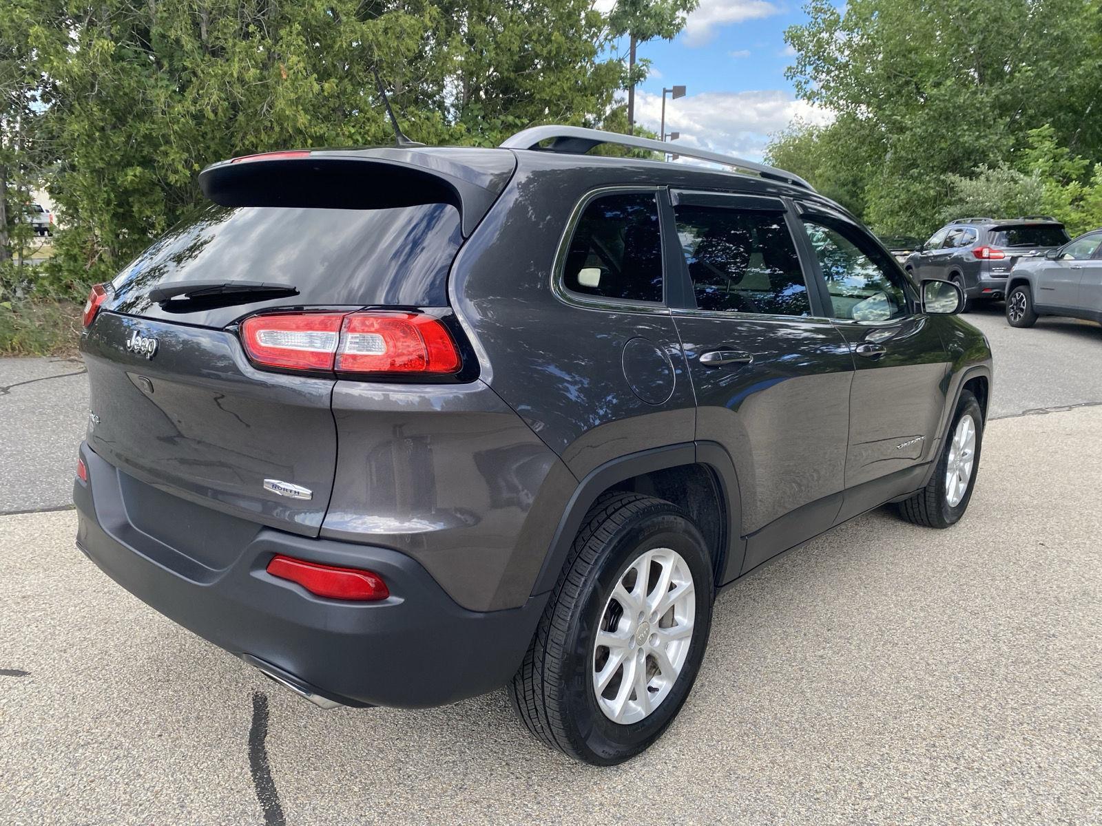 View vehicle photo 7