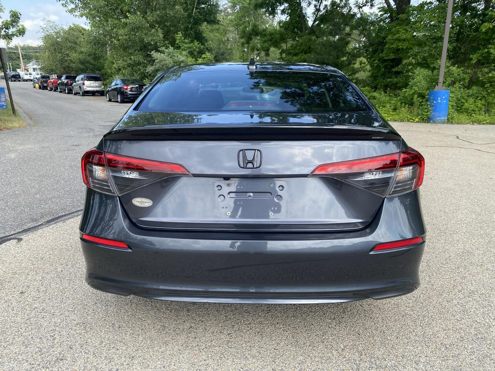 View vehicle photo 6