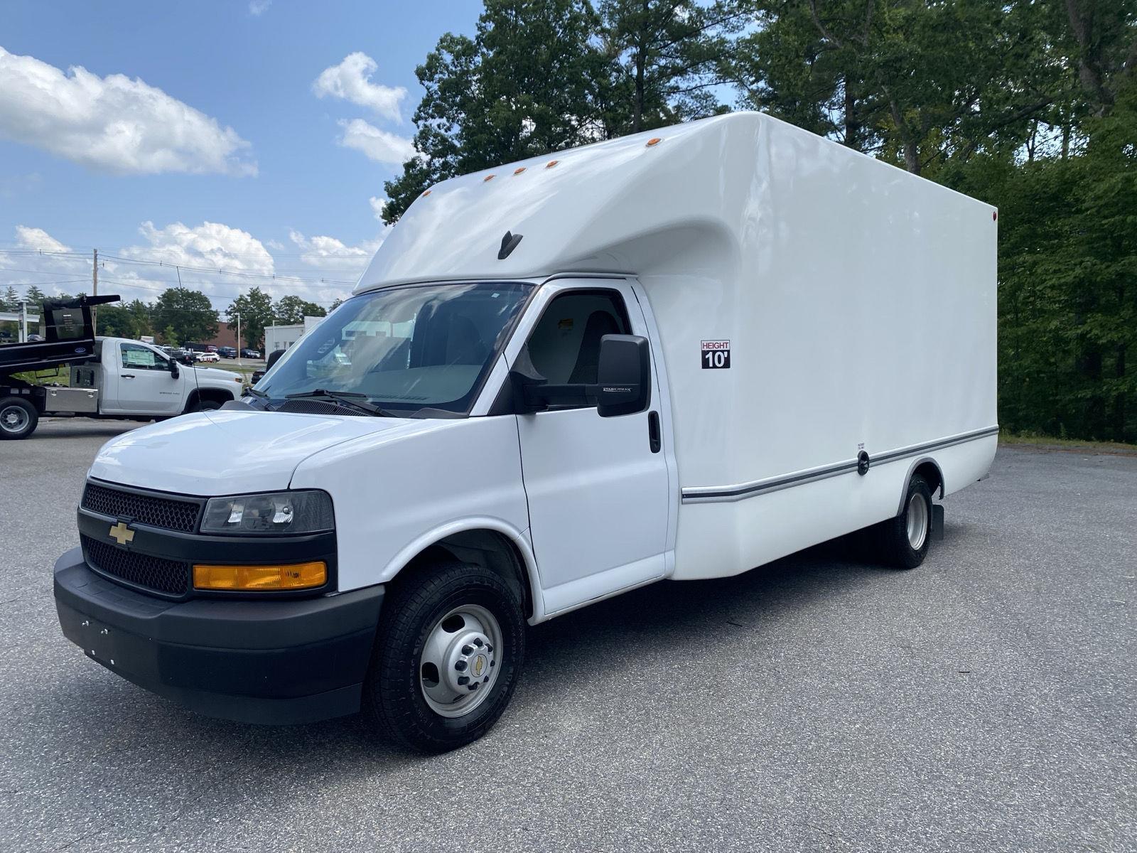 Summit White 2023 Chevrolet Express Chassis Van Rear-Wheel Drive 6-Speed Automatic