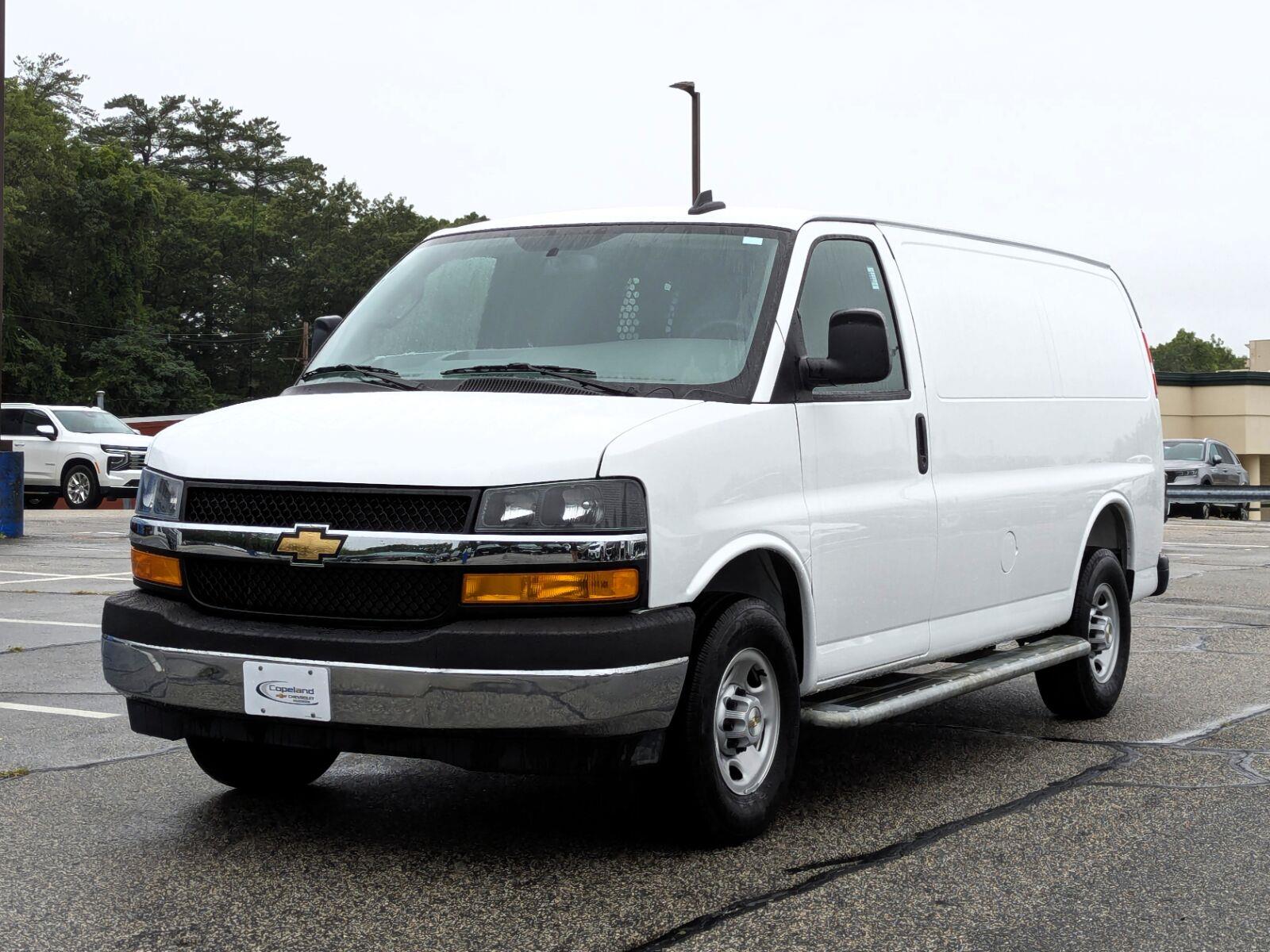 Summit White 2025 Chevrolet Express Cargo Van Rear-Wheel Drive 8-Speed Automatic