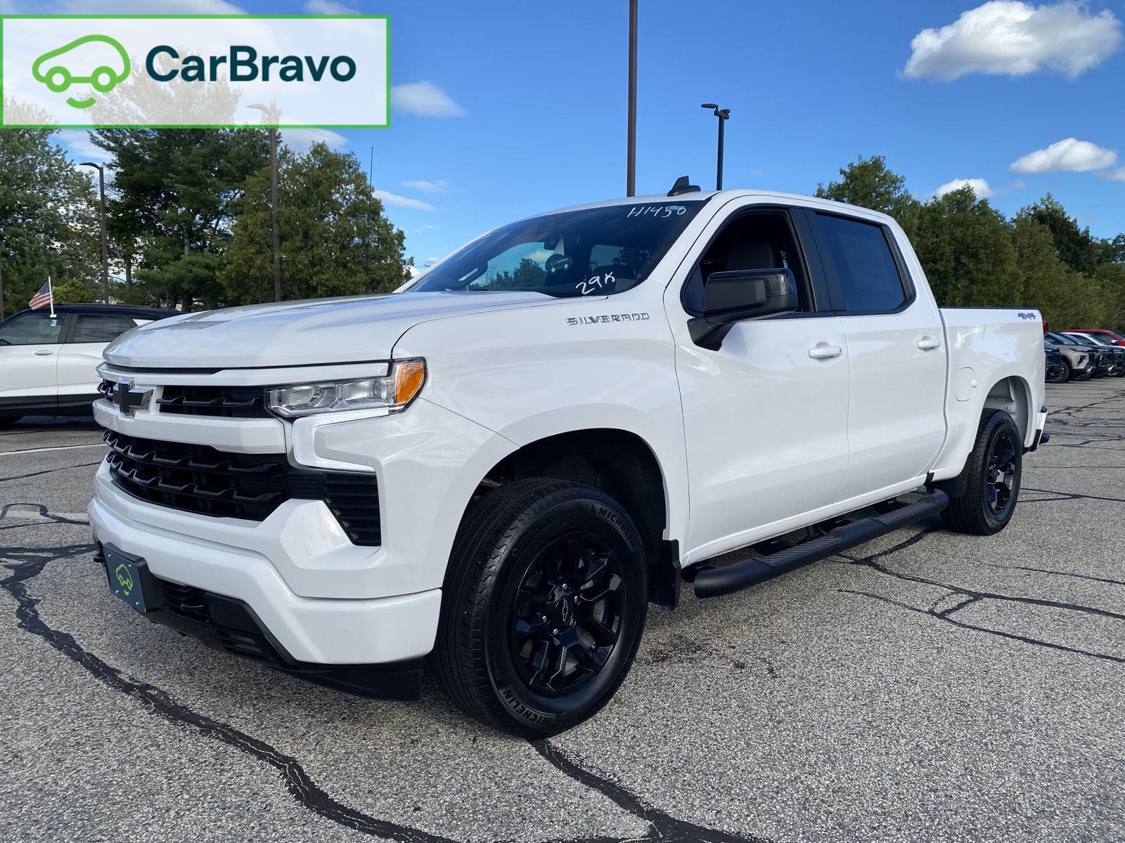 Summit White 2026 Chevrolet Silverado 1500 Pickup Truck Four-Wheel Drive Automatic