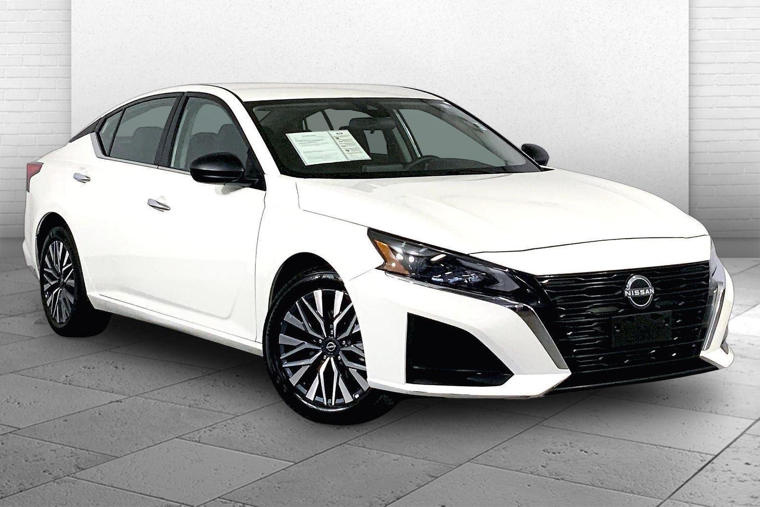  2025 Nissan Altima 2.5 SV FWD   