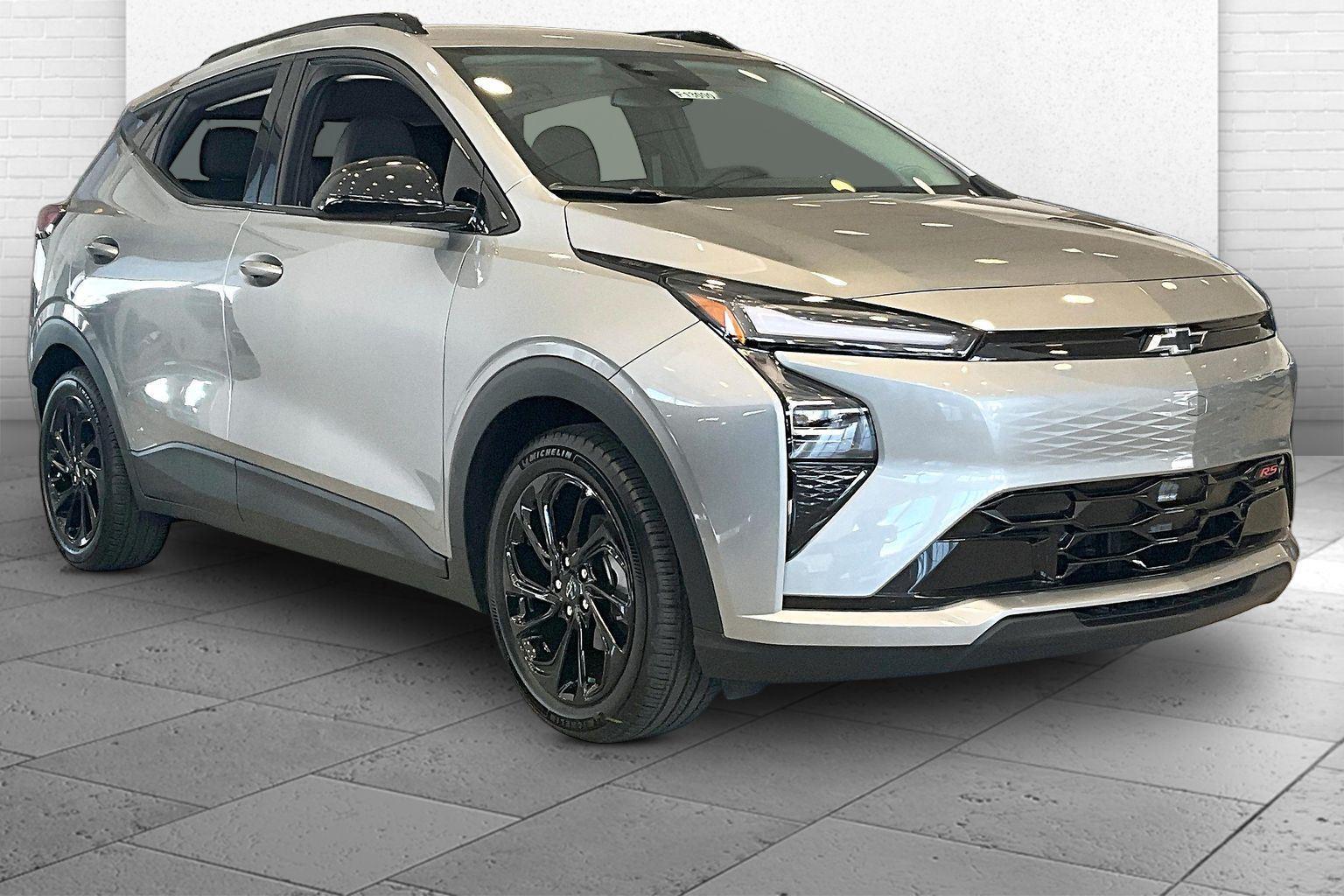Sterling Gray Metallic 2027 Chevrolet Bolt SUV / Crossover Front-Wheel Drive Automatic