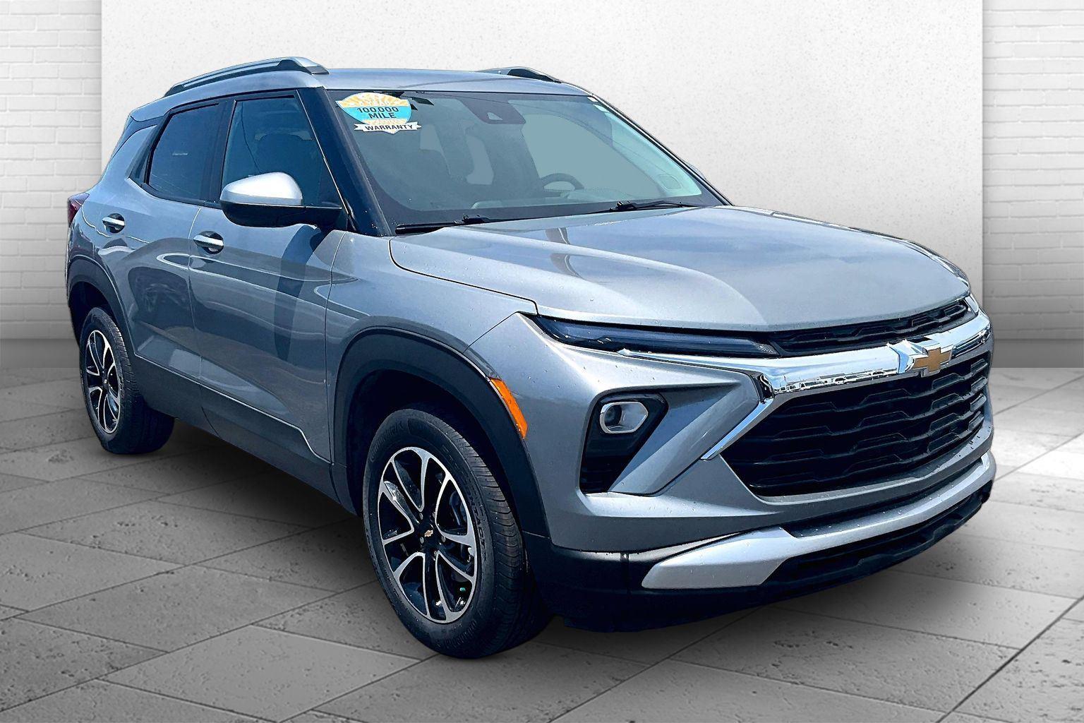Sterling Gray Metallic 2025 Chevrolet Trailblazer SUV / Crossover Four-Wheel Drive 9-Speed Automatic