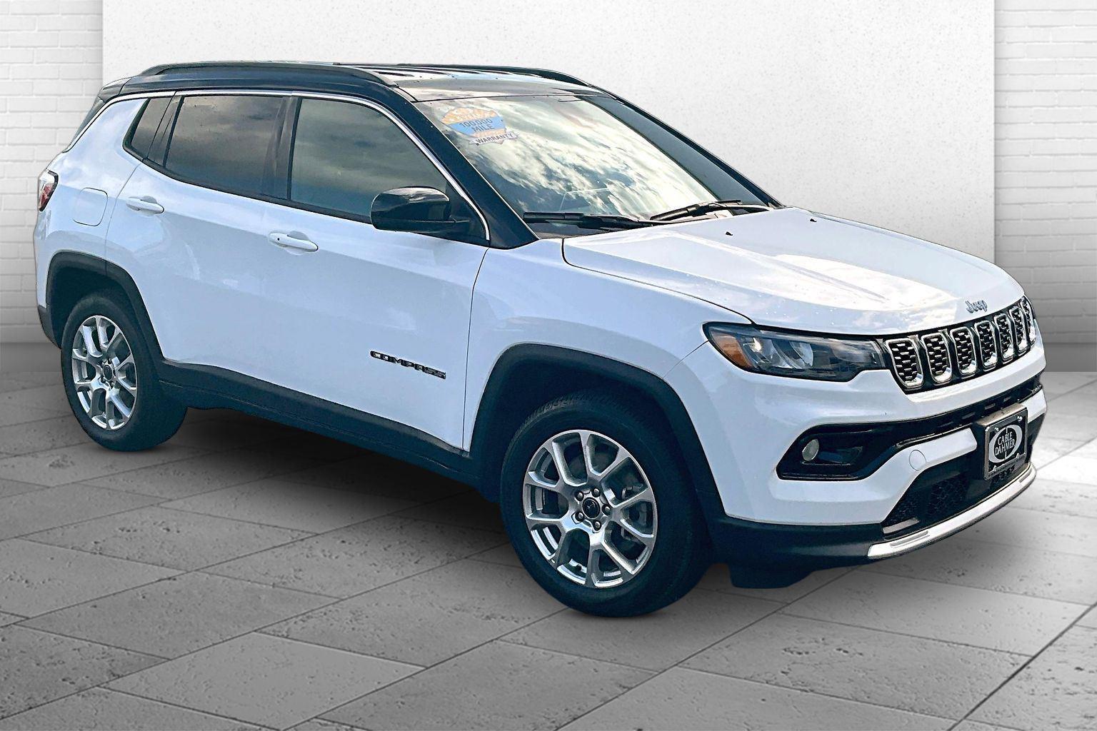 Bright White Clearcoat 2025 Jeep Compass SUV / Crossover Four-Wheel Drive 8-Speed Automatic
