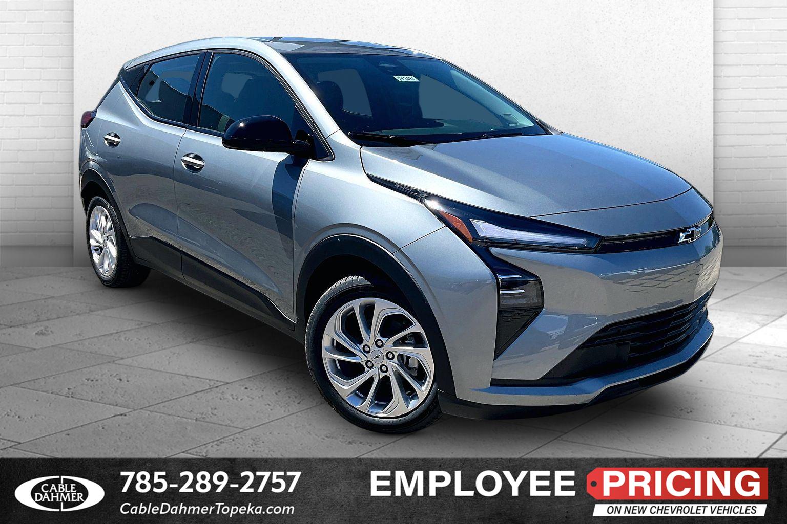 Gray (Sterling Grey Metallic) 2027 Chevrolet Bolt SUV / Crossover Front-Wheel Drive Automatic