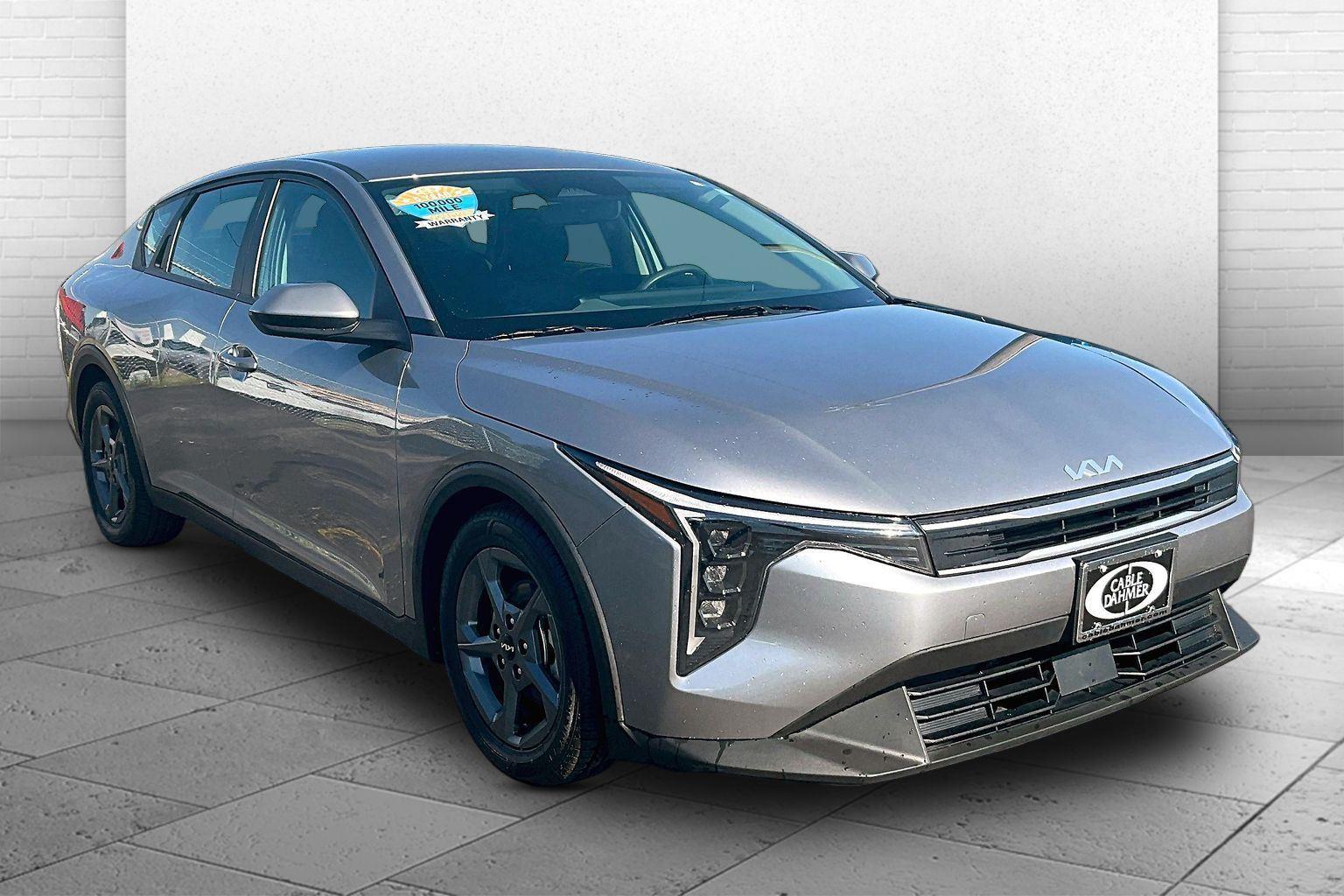Steel Gray 2025 Kia K4 Sedan Front-Wheel Drive Continuously Variable Transmission