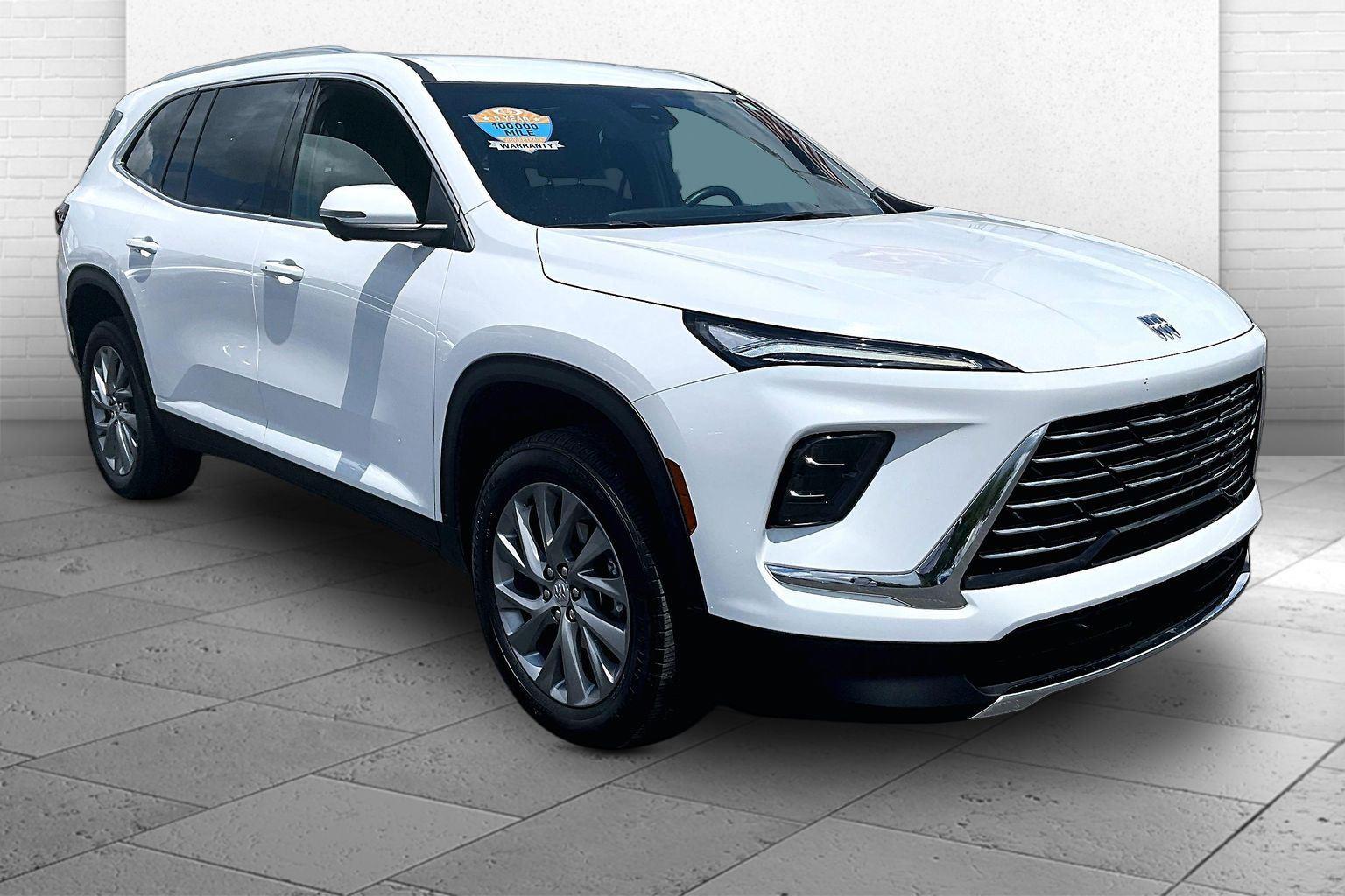  2025 Buick Enclave Preferred FWD   