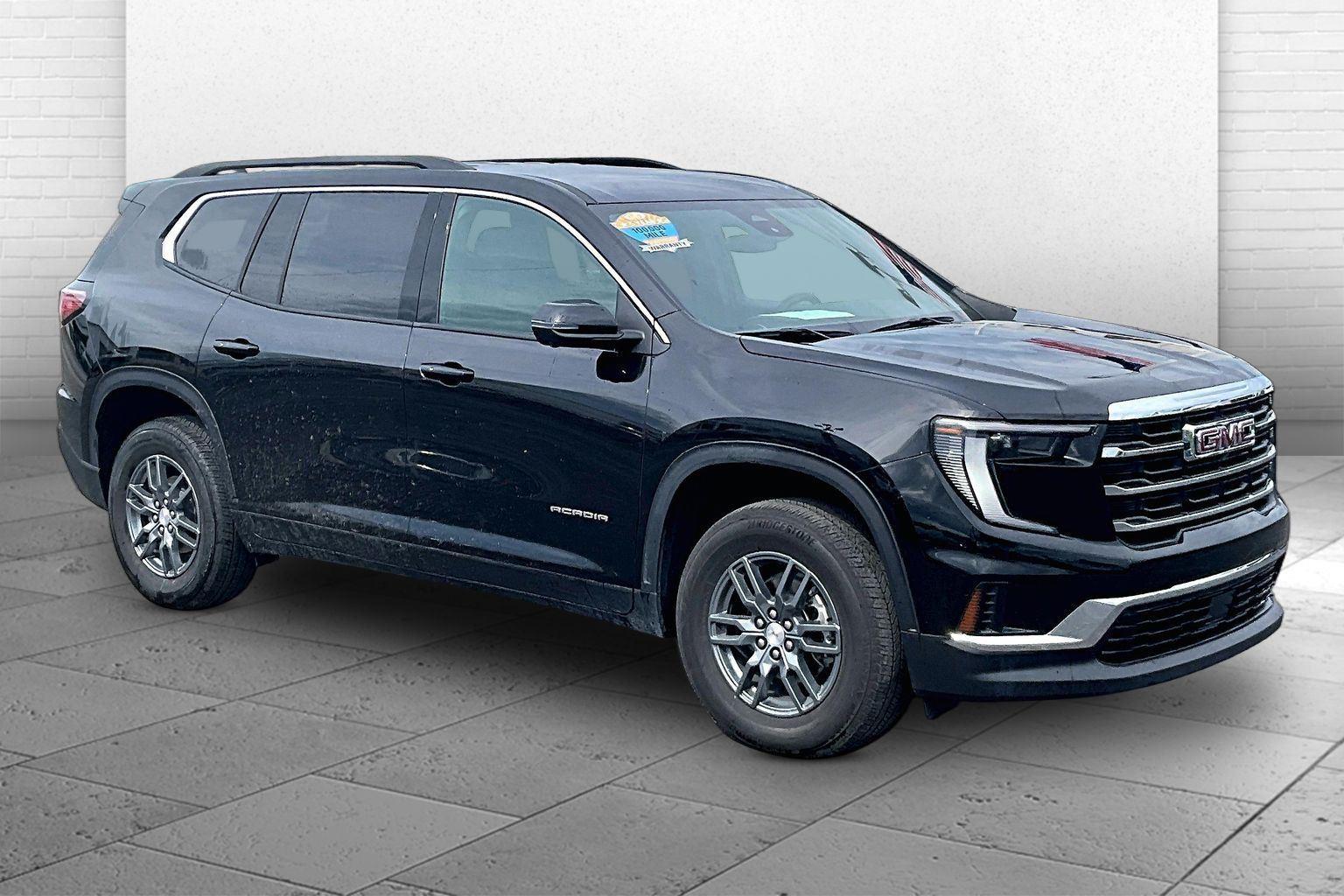 Black (Ebony Twilight Metallic) 2025 GMC Acadia SUV / Crossover Front-Wheel Drive 8-Speed Automatic