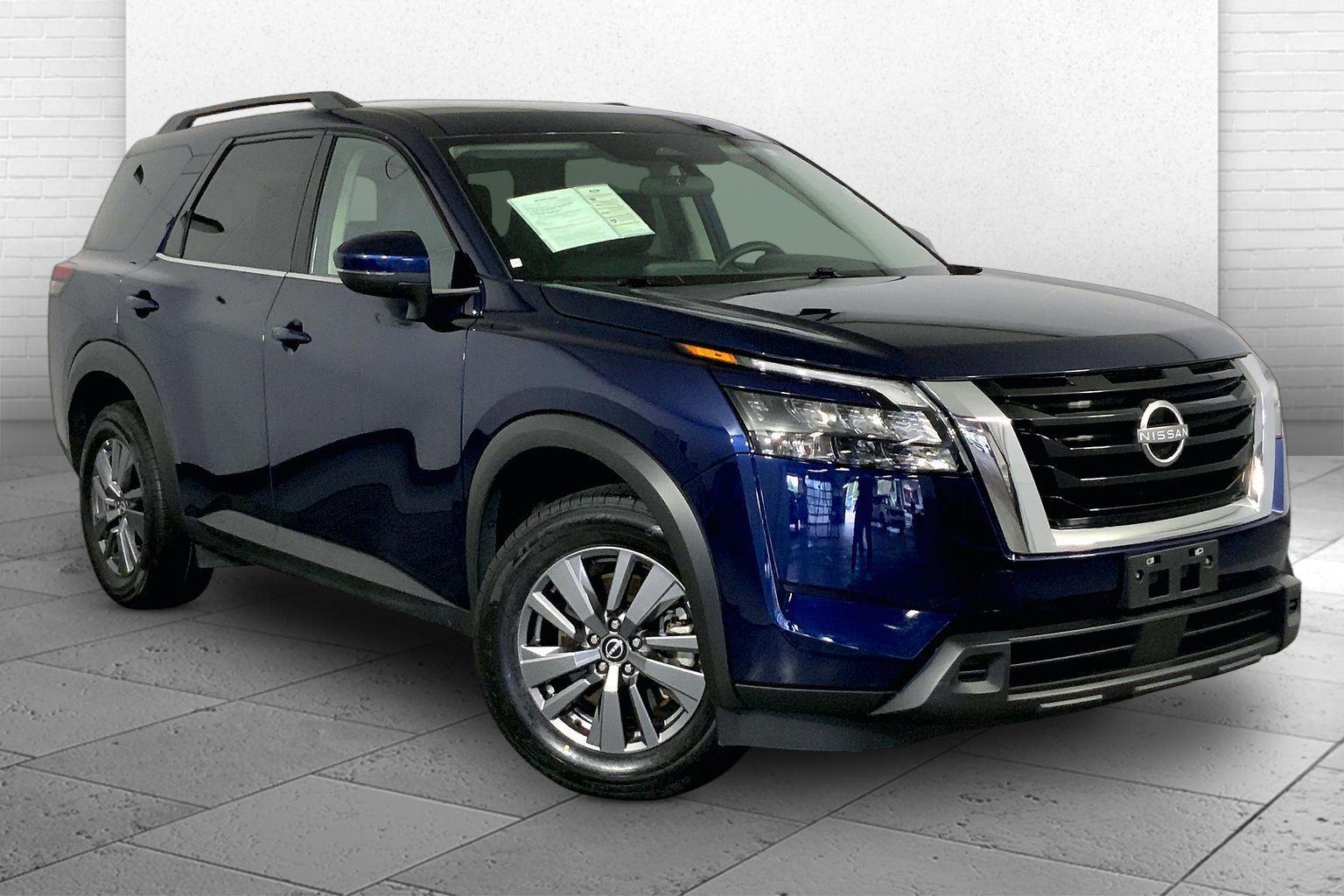 2025 Nissan Pathfinder SV 4WD
