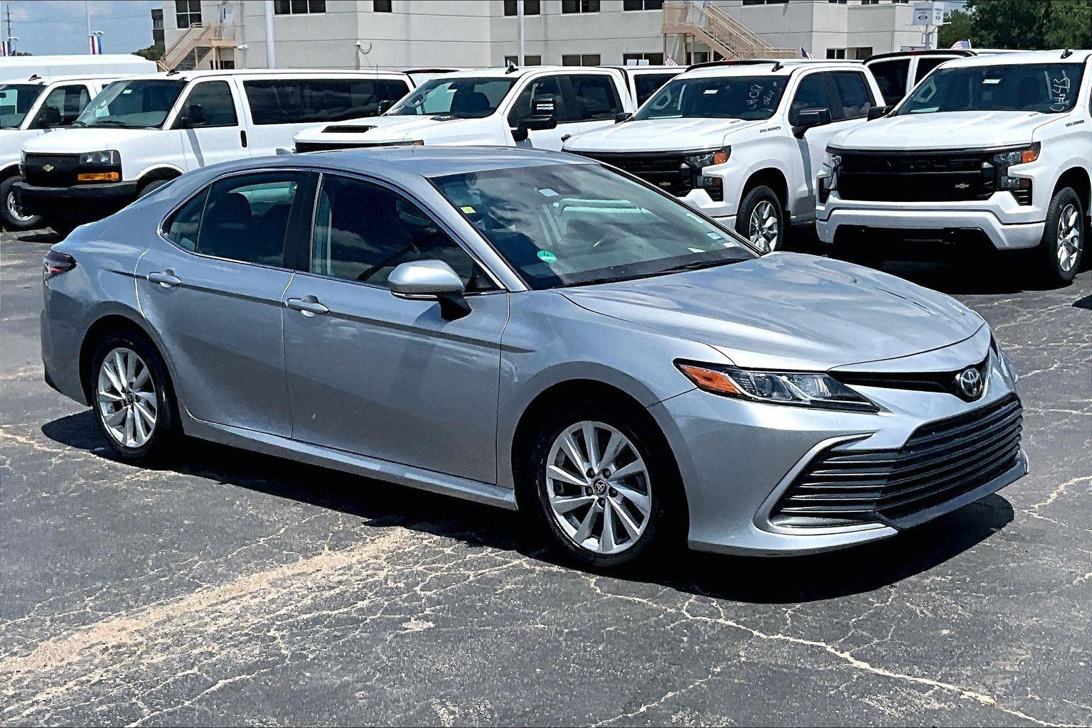 2022 Toyota Camry LE FWD