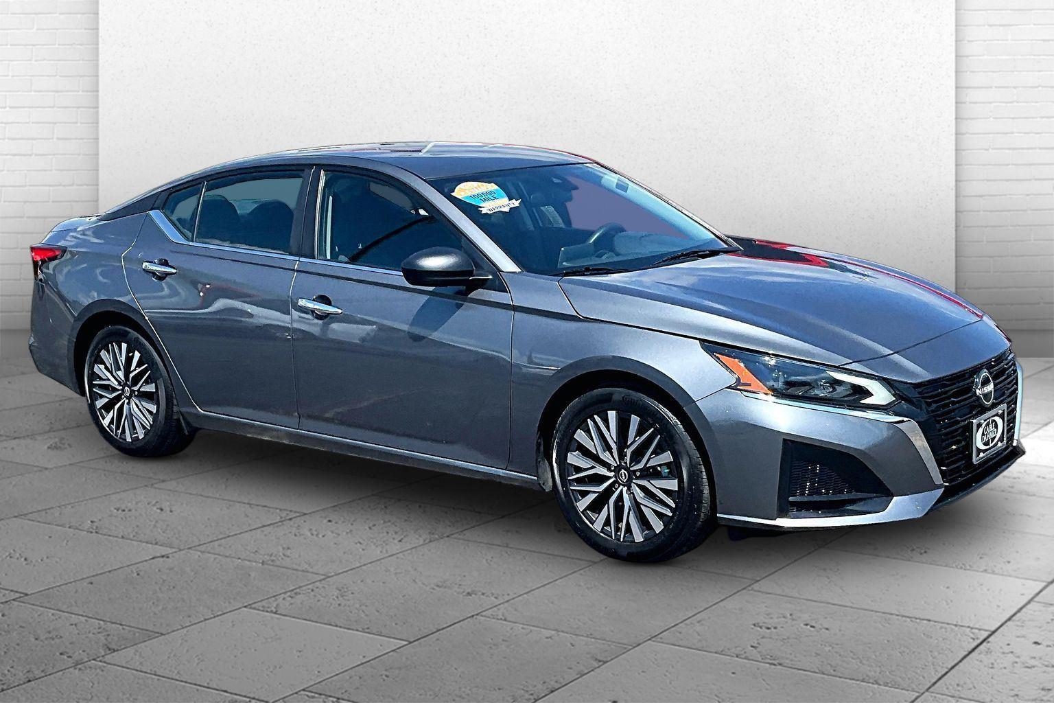  2025 Nissan Altima 2.5 SV FWD   