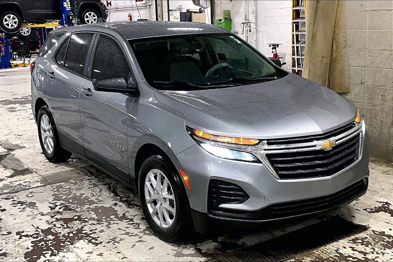  2023 Chevrolet Equinox LS FWD with 1LS   