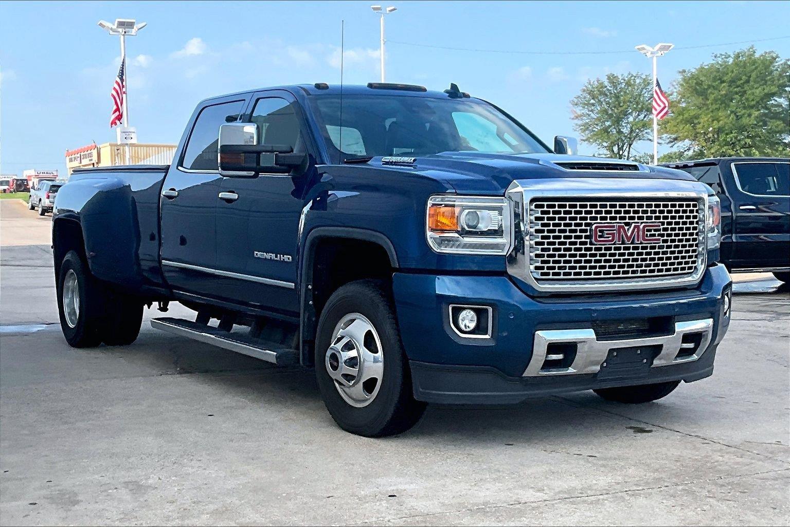 2017 GMC Sierra 3500HD Denali Crew Cab LB DRW 4WD
