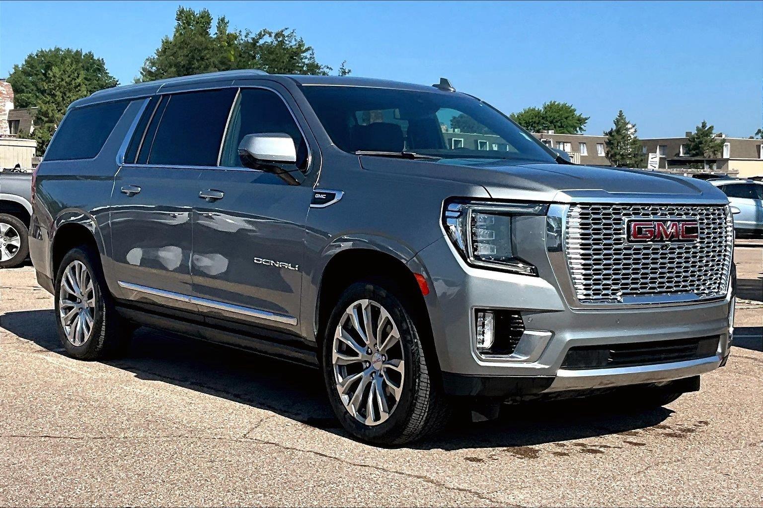 2023 GMC Yukon XL Denali 4WD