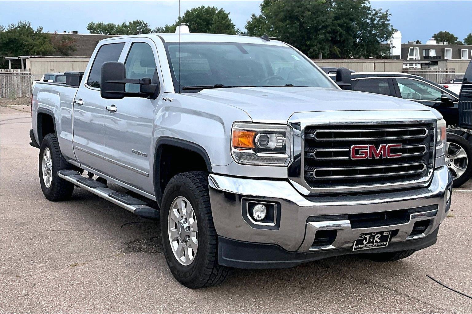 Quicksilver Metallic 2015 GMC Sierra 3500HD Pickup Truck Four-Wheel Drive 6-Speed Automatic