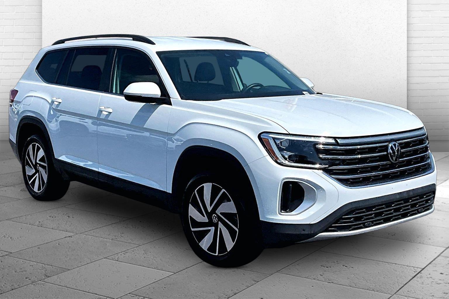 2025 Volkswagen Atlas SE 4Motion with Technology