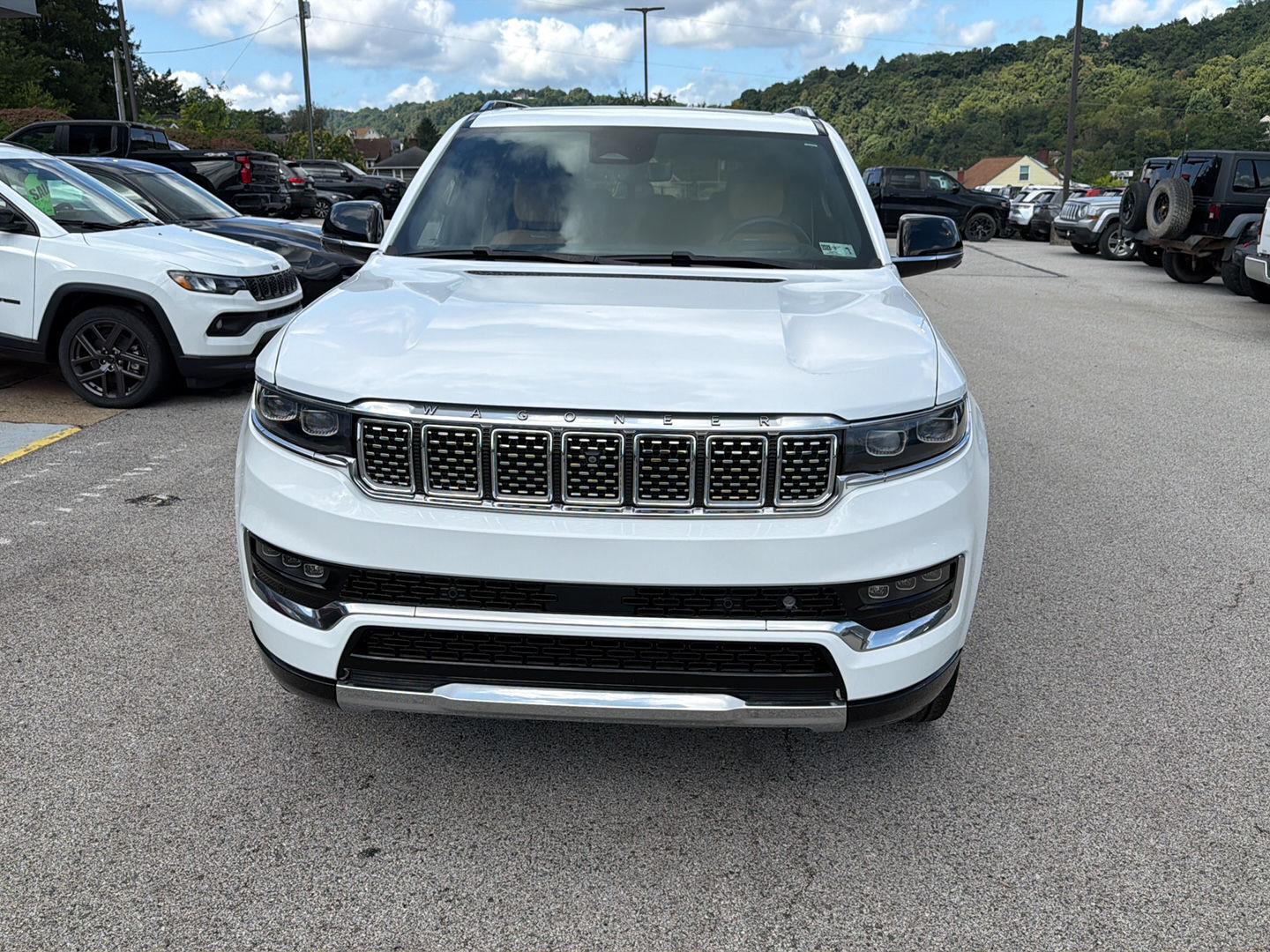 2023 Jeep Grand Wagoneer Series III 4WD