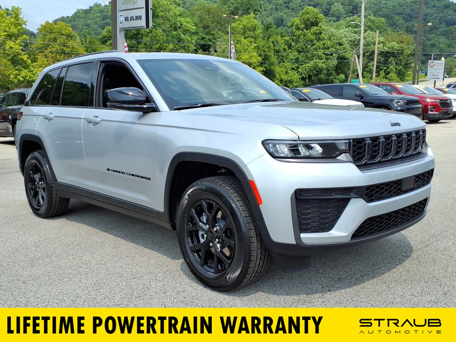 Silver Zynith 2026 Jeep Grand Cherokee SUV / Crossover  8-Speed Automatic