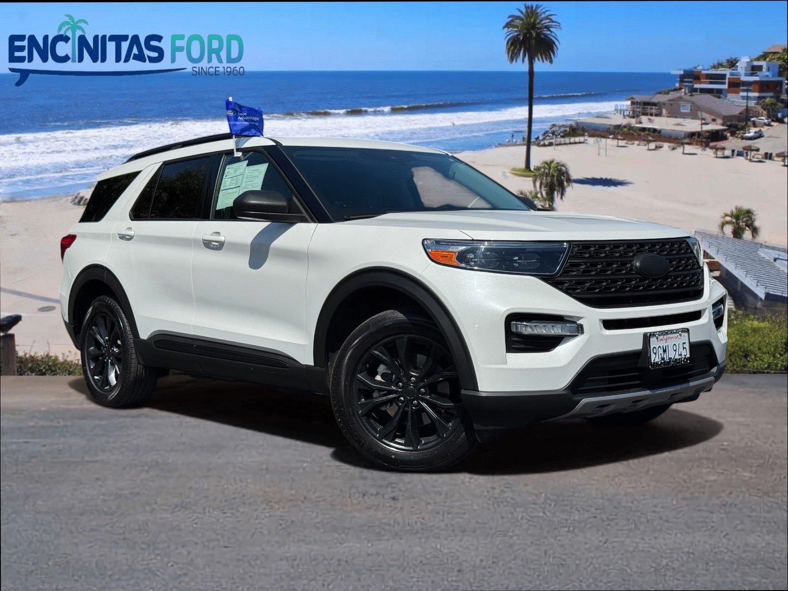 Star White Metallic Tri-Coat 2023 Ford Explorer SUV / Crossover All-Wheel Drive Automatic
