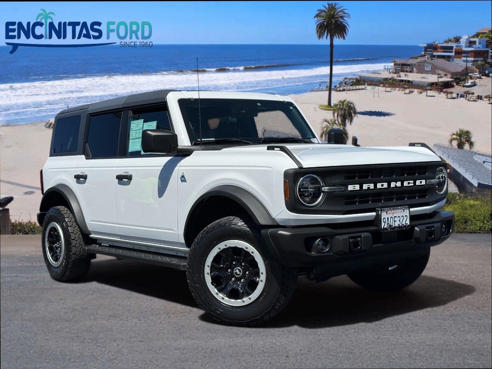 Oxford White 2022 Ford Bronco SUV / Crossover Four-Wheel Drive Automatic