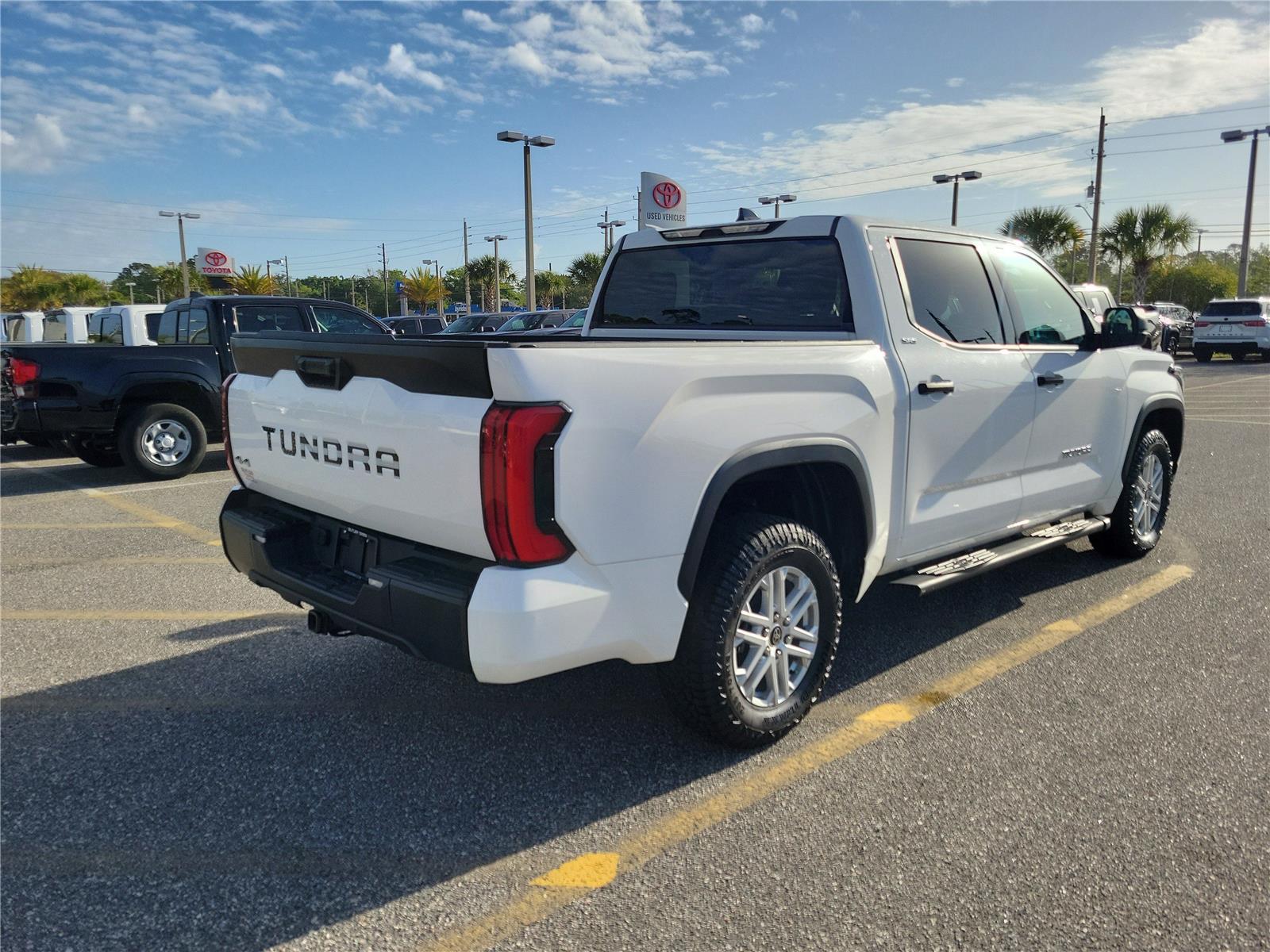 View vehicle photo 3