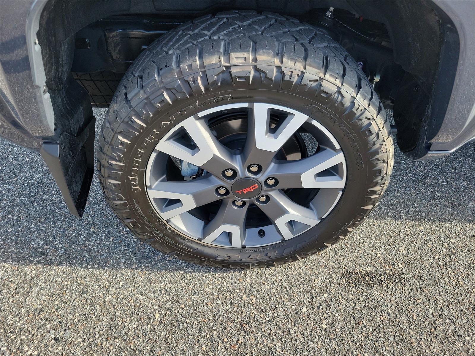 View vehicle photo 7