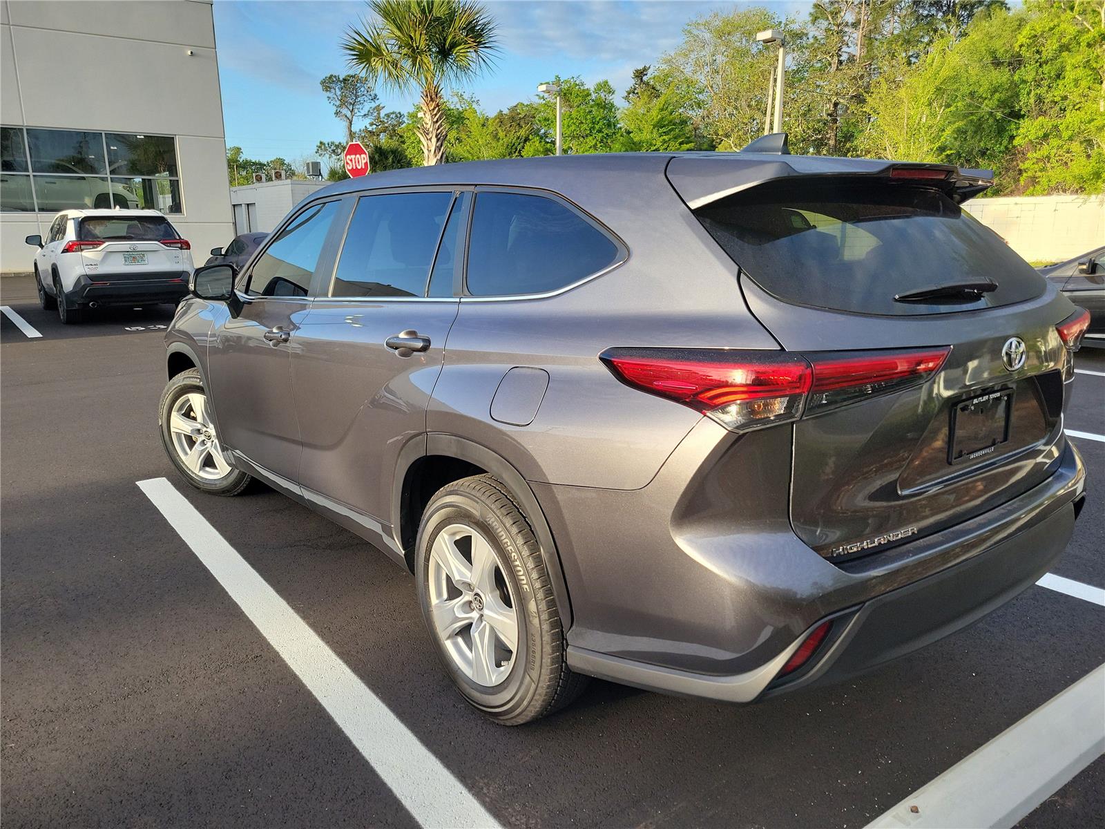 View vehicle photo 2